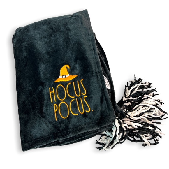 NEW Rae Dunn Hocus Pocus Throw Halloween Throw Blanket 50” x 70” - Picture 2 of 3
